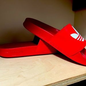 Adidas slides FU8296